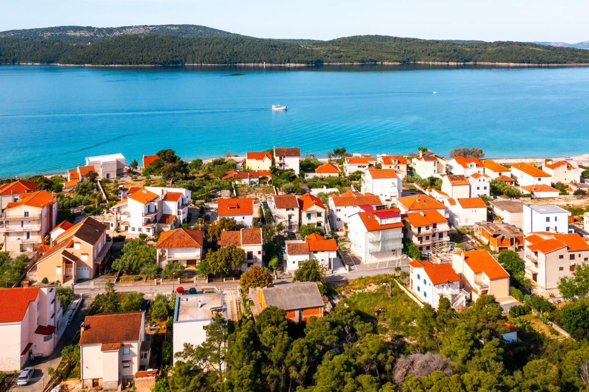 Danica Luxury Seaside Apartment Sibenik Bagian luar foto