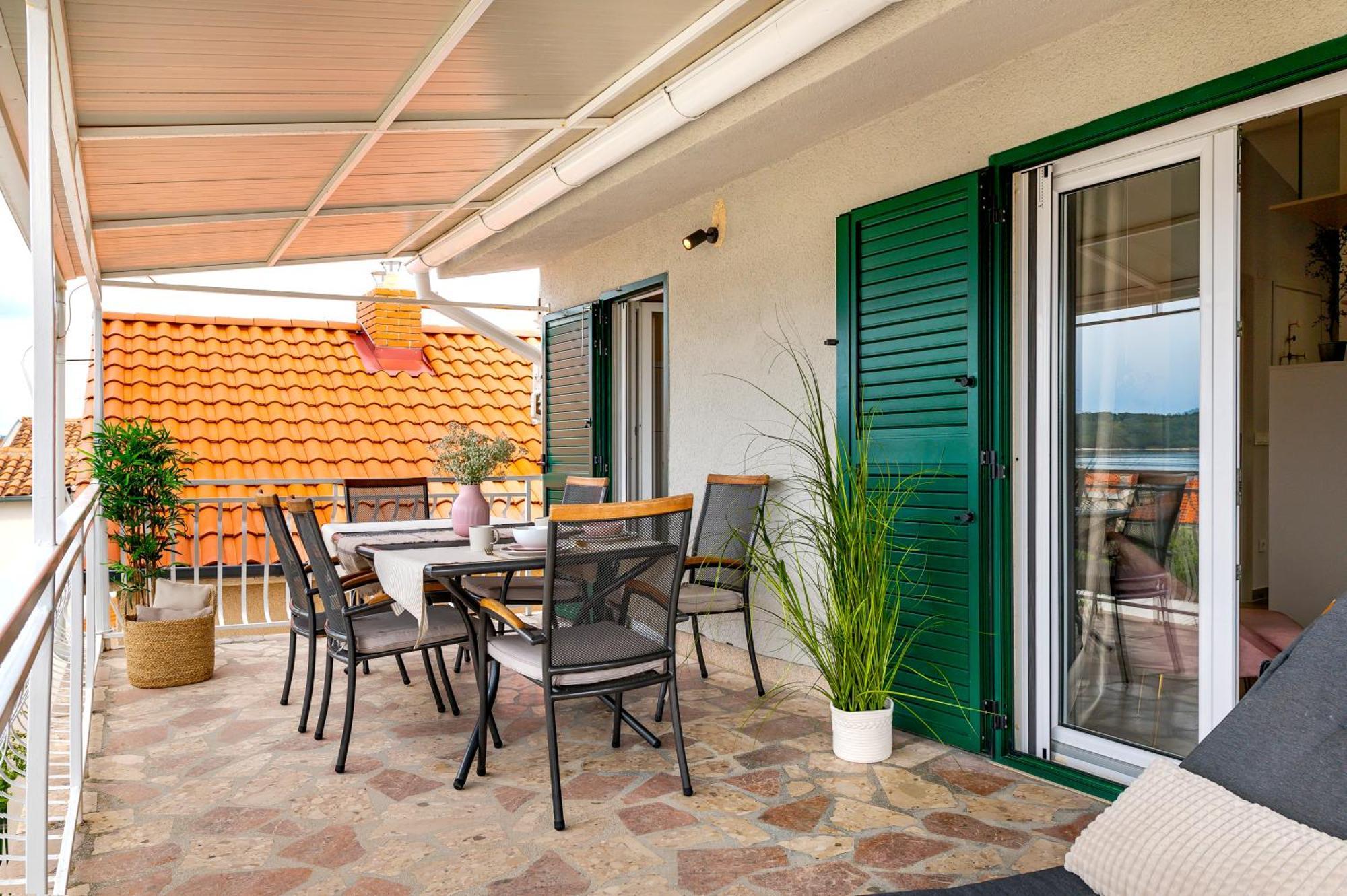 Danica Luxury Seaside Apartment Sibenik Bagian luar foto