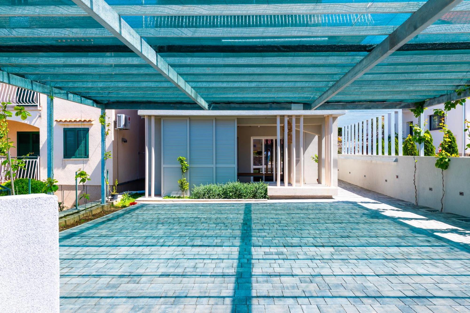 Danica Luxury Seaside Apartment Sibenik Bagian luar foto