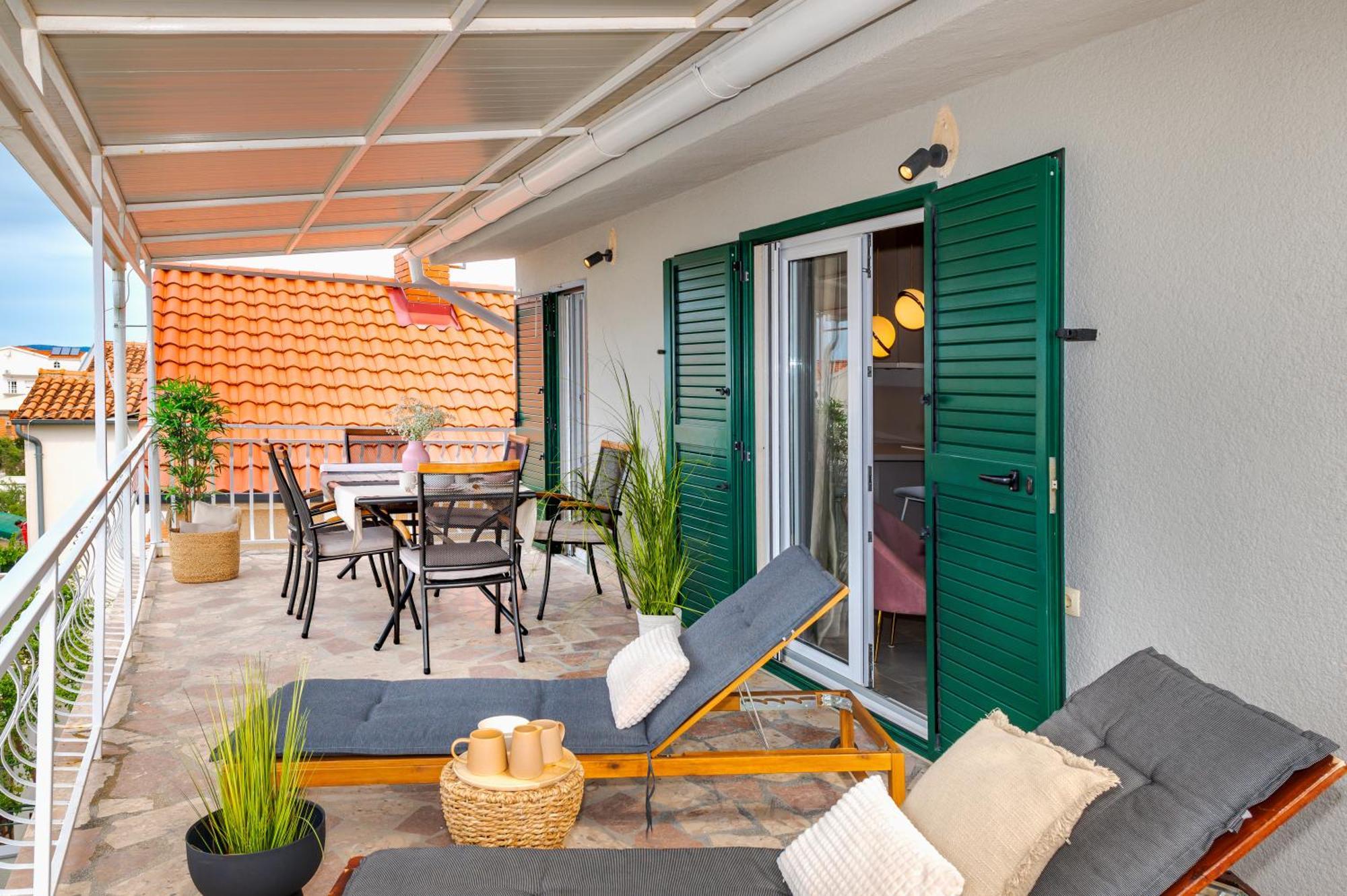 Danica Luxury Seaside Apartment Sibenik Bagian luar foto