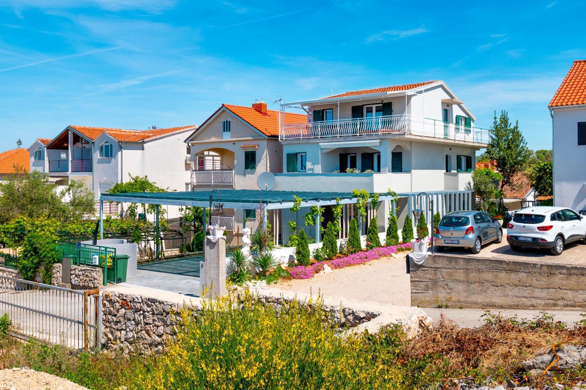 Danica Luxury Seaside Apartment Sibenik Bagian luar foto