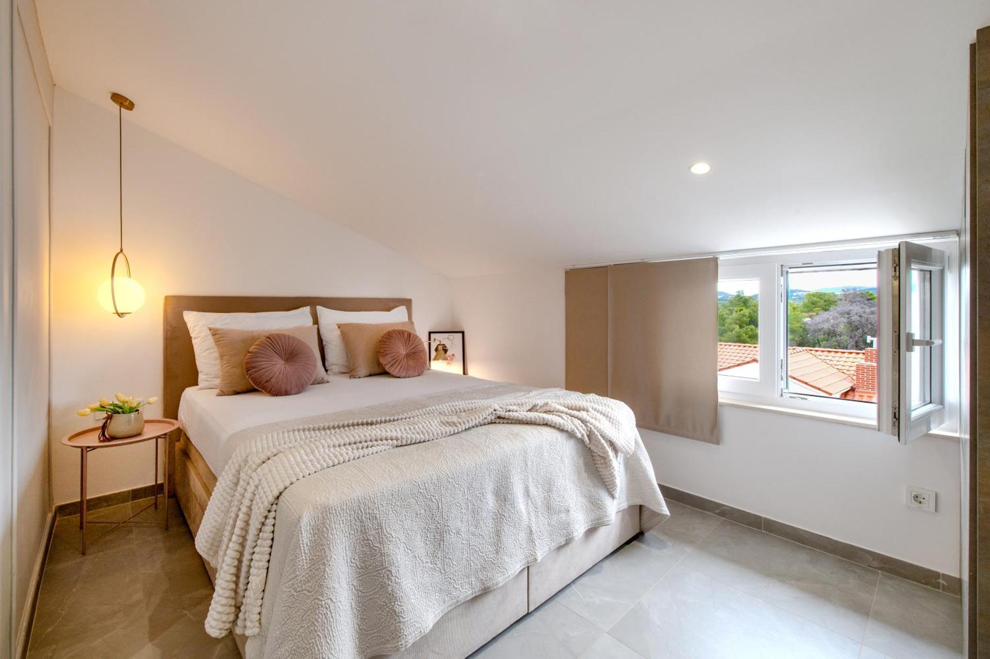 Danica Luxury Seaside Apartment Sibenik Bagian luar foto